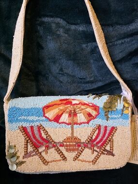 Beaded Beach Scene Shoulder Bag in Cream, Blue and Red